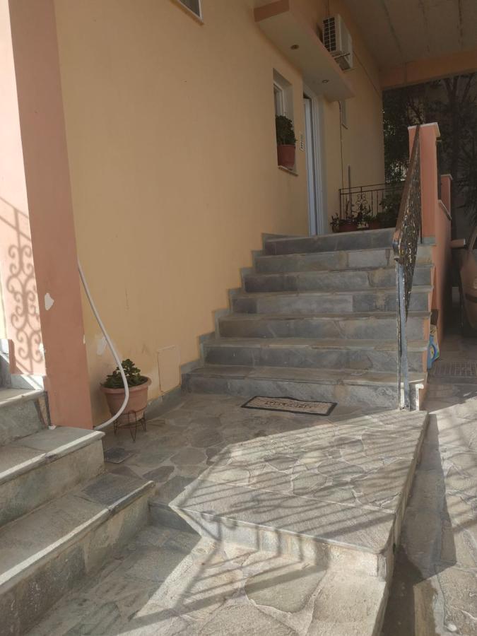 Maria Guesthouse Alivérion Exterior foto